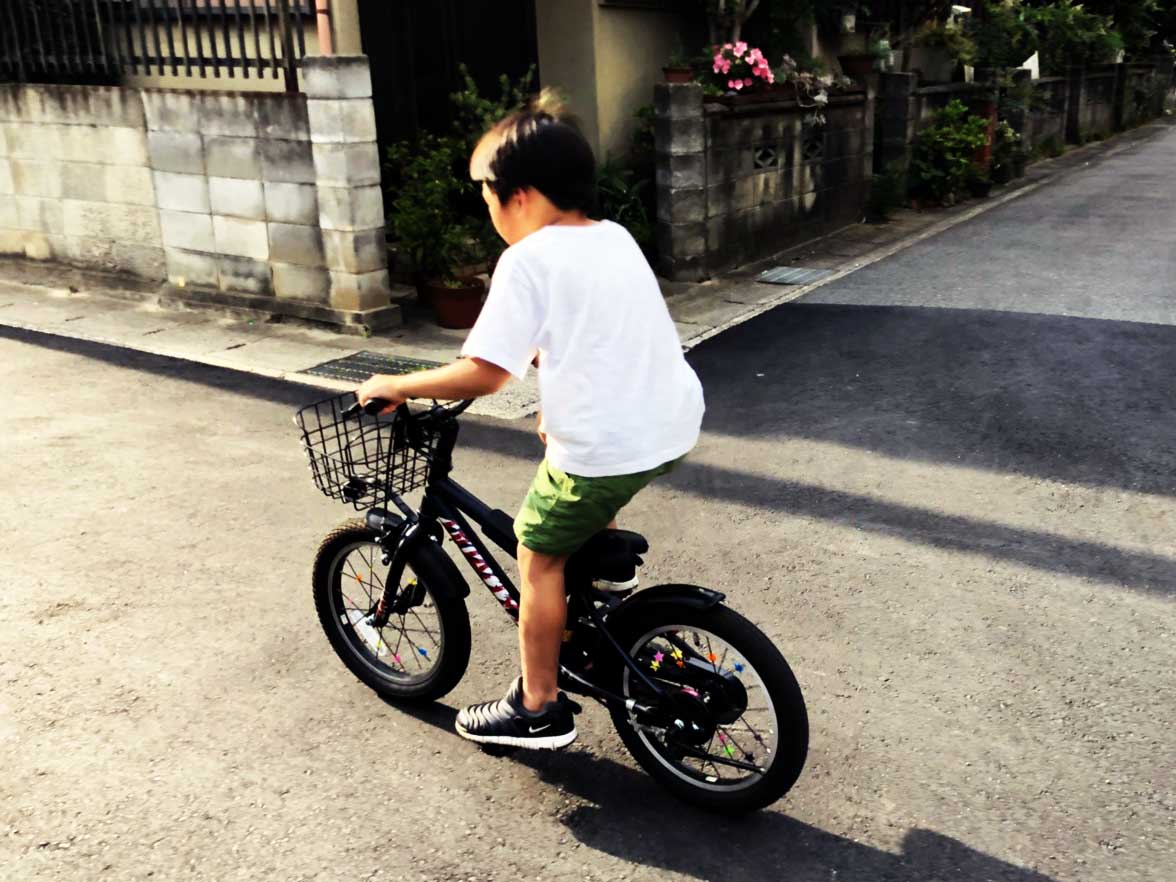ウチの息子はこうしてコマ（補助輪）無し自転車に乗れるようになりました。